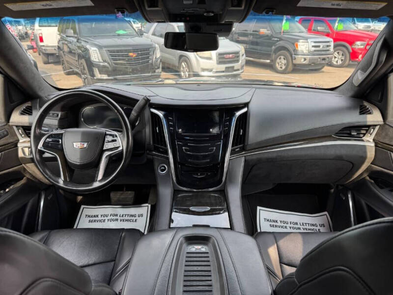2018 Cadillac Escalade Platinum