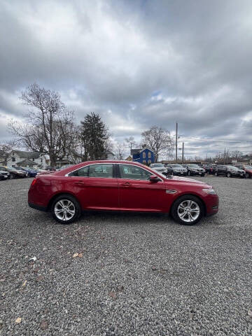2013 Ford Taurus SEL