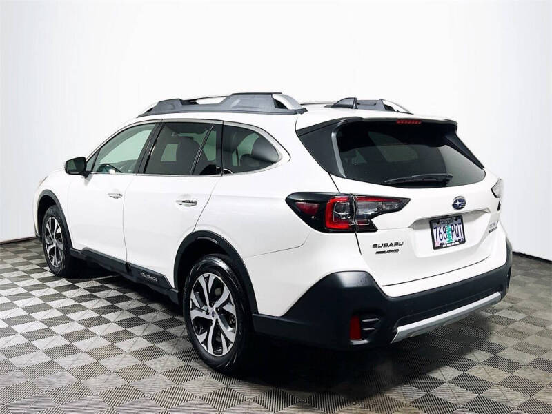 2022 Subaru Outback Touring XT