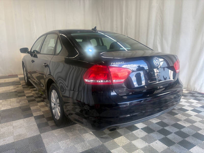 2015 Volkswagen Passat 1.8T Wolfsburg Edition