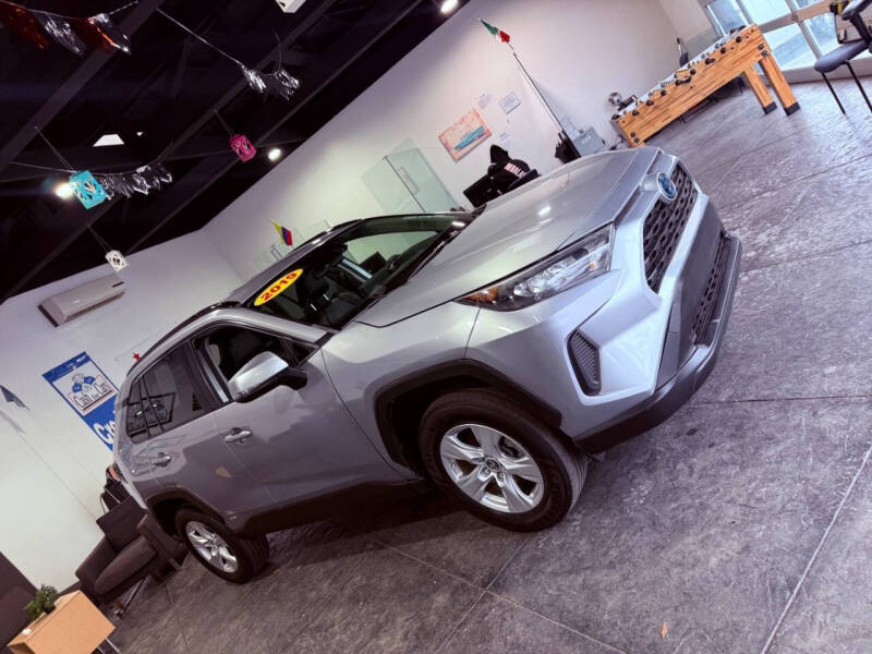 2019 Toyota RAV4 Hybrid LE