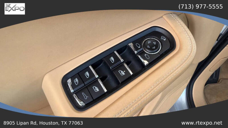 2015 Porsche Macan Turbo