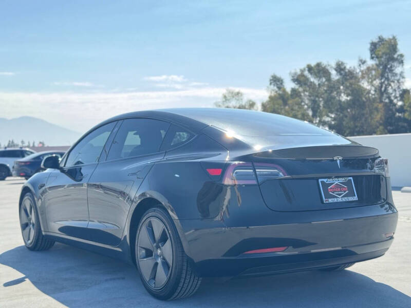 2021 Tesla Model 3 Standard Range Plus