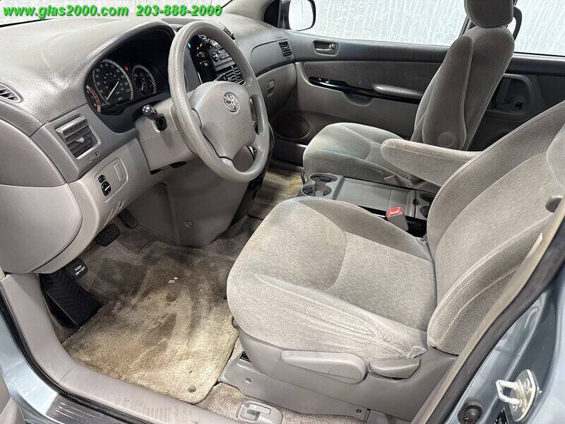 2005 Toyota Sienna CE 7 Passenger
