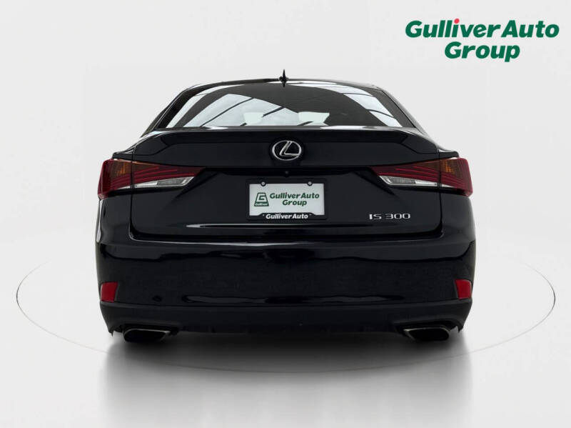 2020 Lexus IS 300