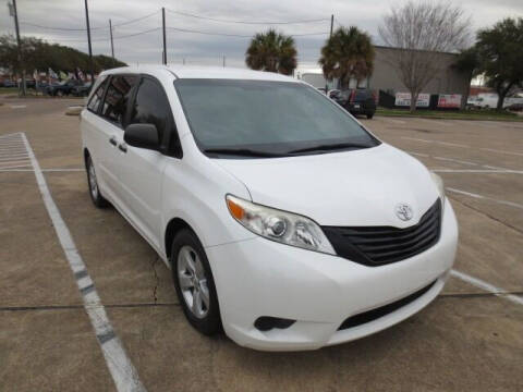 2015 Toyota Sienna for sale at MOTORS OF TEXAS in Houston TX