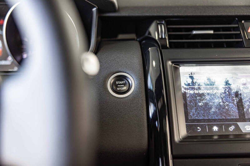 2020 Land Rover Discovery SE