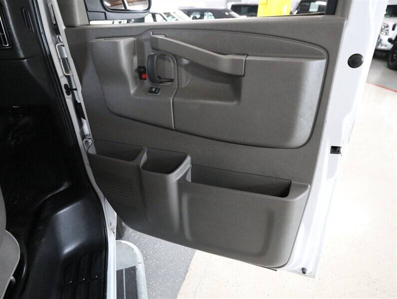 2024 GMC Savana 2500
