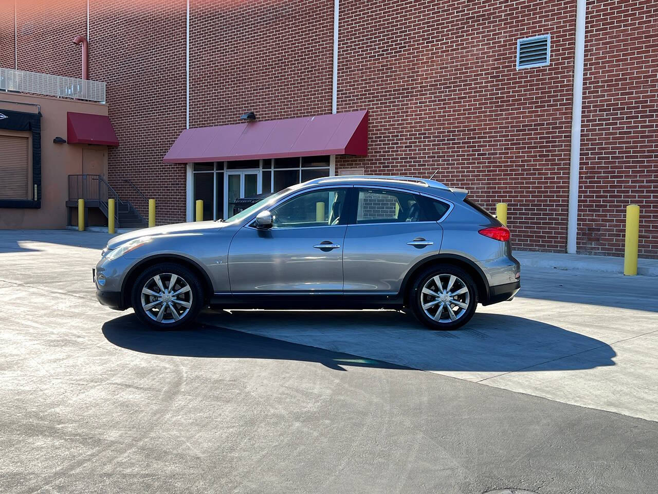 2014 INFINITI QX50 for sale at R&G Auto Sales in Tujunga, CA