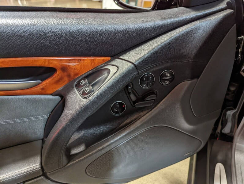 2004 Mercedes-Benz SL-Class SL 500