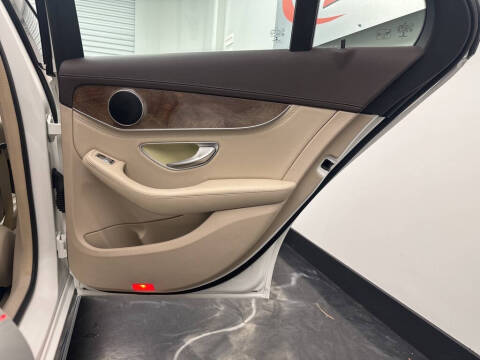 2015 Mercedes-Benz C-Class C 300