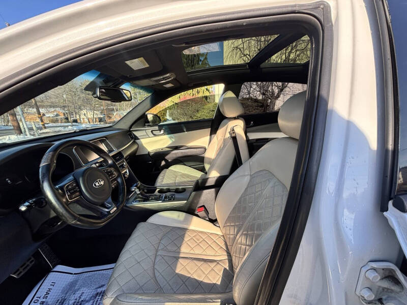 2017 Kia Optima SXL Turbo