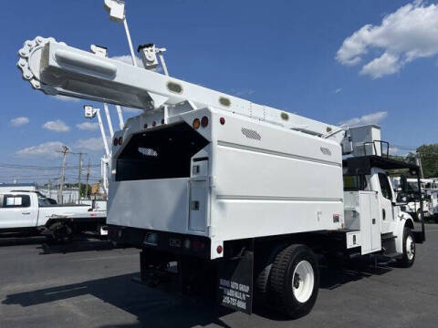 2017 Freightliner M2 106