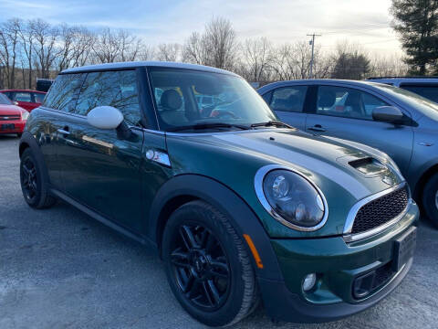 2013 MINI Hardtop for sale at D & M Auto Sales & Repairs INC in Kerhonkson NY