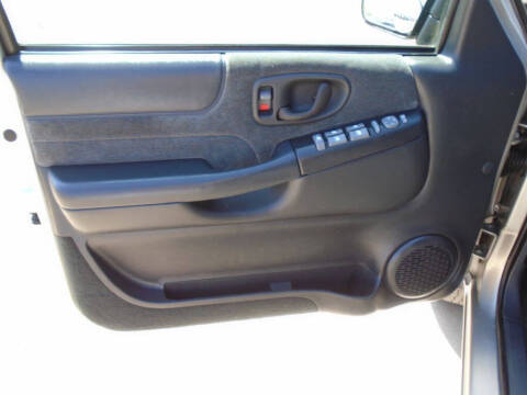 2001 Chevrolet S-10 LS