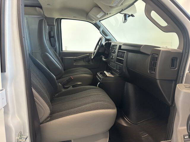 2026 Chevrolet Express 3500