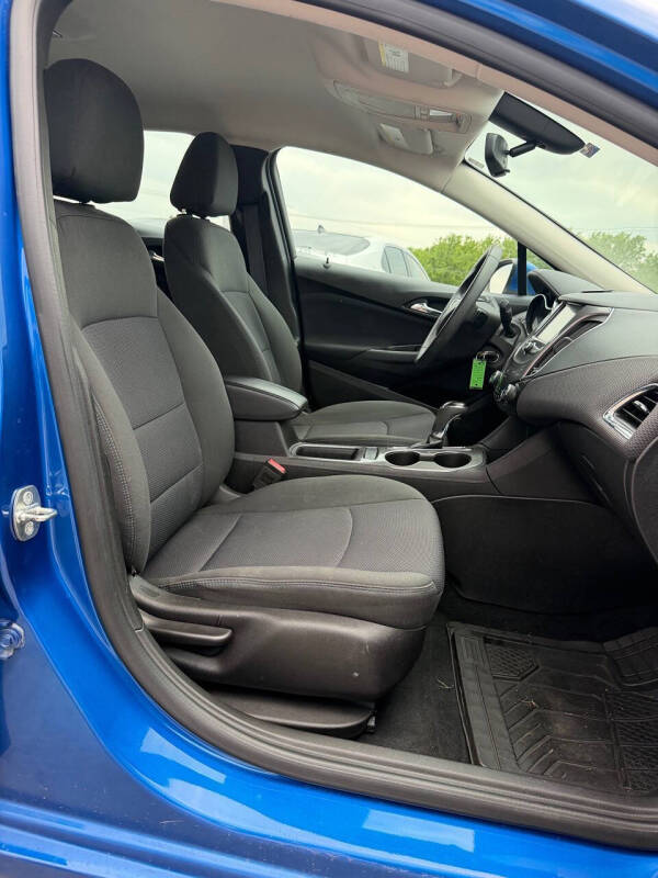 2017 Chevrolet Cruze LT Auto