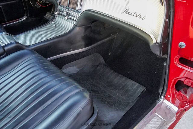 1961 Ford Thunderbird