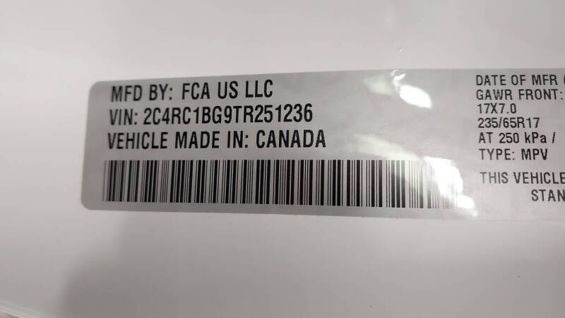 2026 Chrysler Pacifica Select