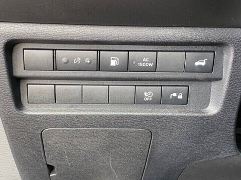 2024 Mitsubishi Outlander PHEV SEL