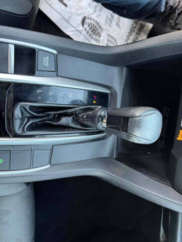 2017 Honda Civic LX-P