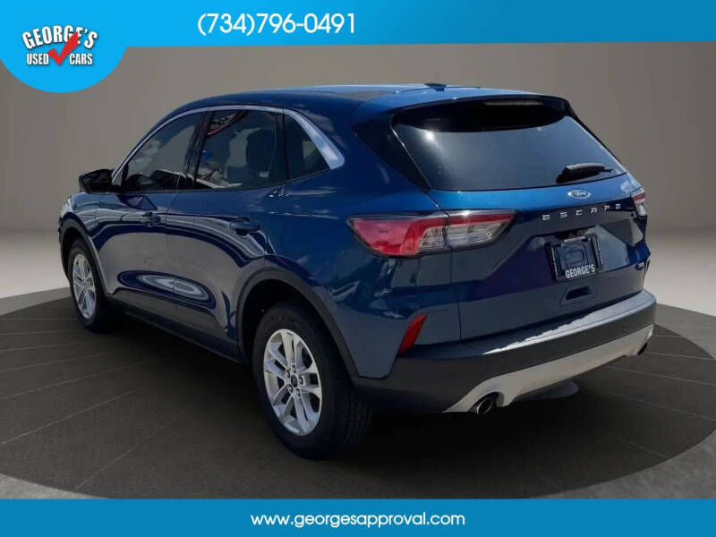 2022 Ford Escape SE