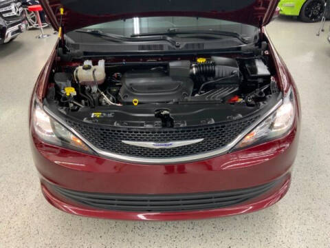 2020 Chrysler Voyager LX