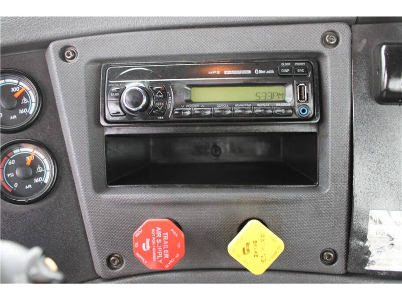 2016 Freightliner Cascadia