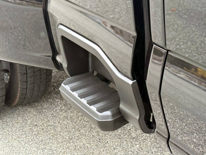 2025 Ford F-450 Super Duty Lariat