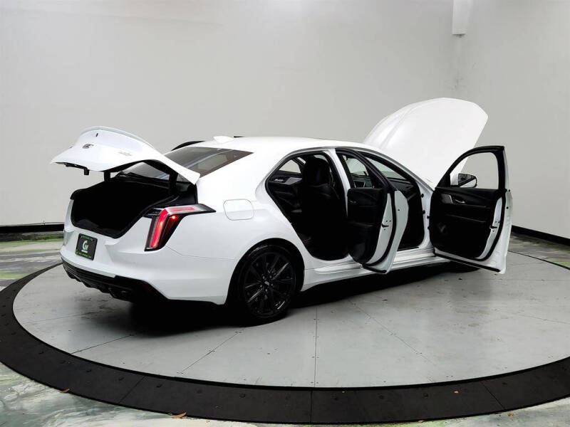 2022 Cadillac CT4-V