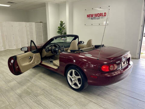 2003 Mazda MX-5 Miata