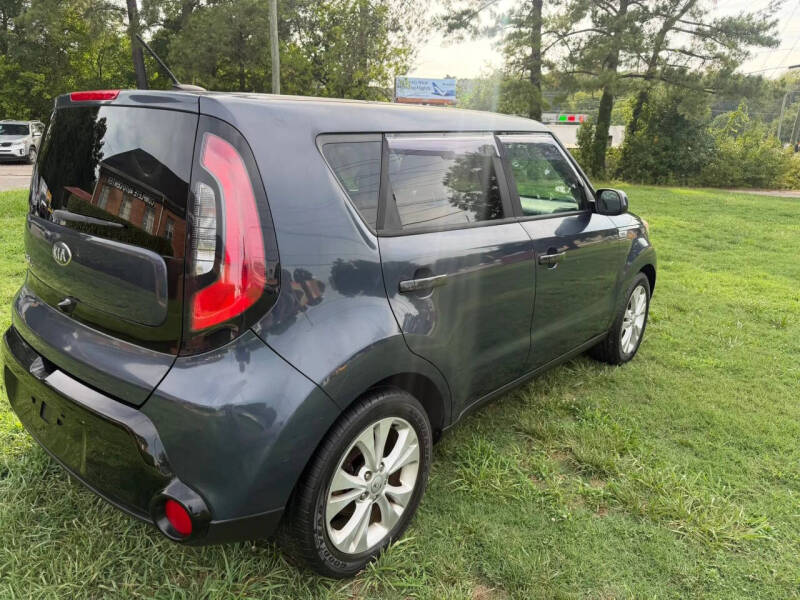 2016 Kia Soul +
