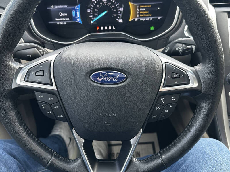 2017 Ford Fusion Hybrid SE