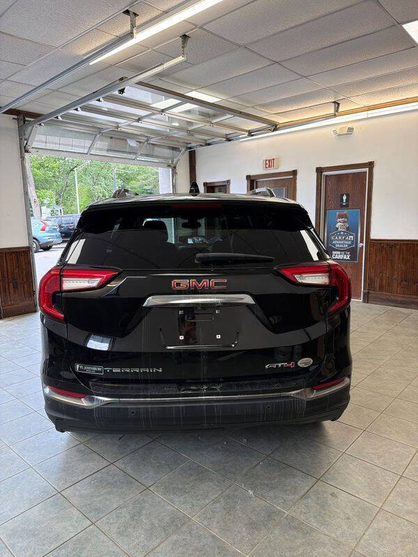 2022 GMC Terrain AT4