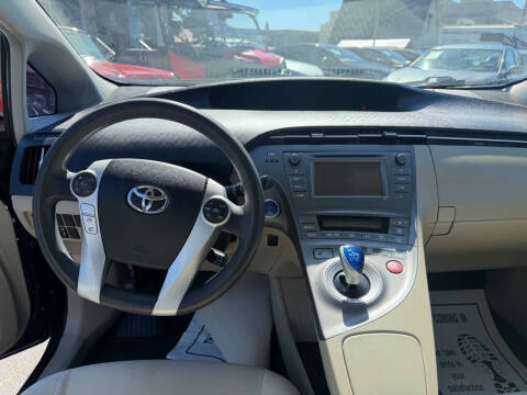 2012 Toyota Prius Two