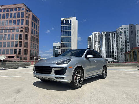 2016 Porsche Cayenne GTS
