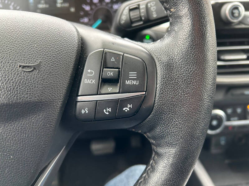 2020 Ford Escape SEL