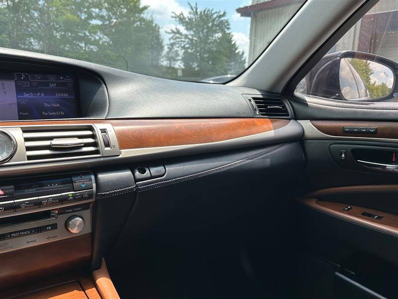 2013 Lexus LS 460