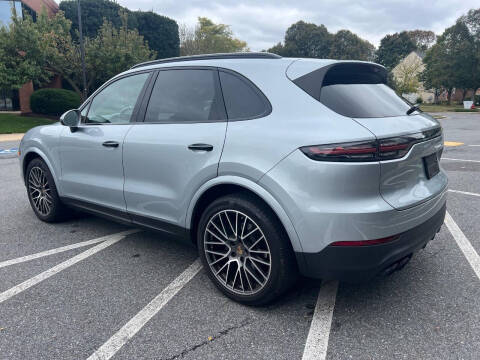 2023 Porsche Cayenne