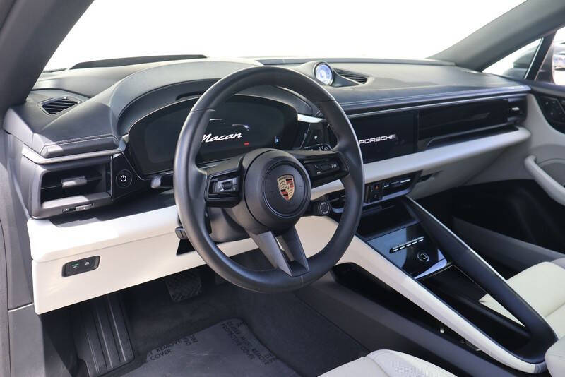 2024 Porsche Macan 4 Electric