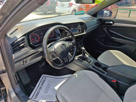 2021 Volkswagen Jetta R-Line