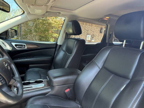 2017 Nissan Pathfinder Platinum