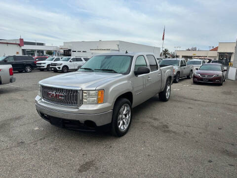 2007 GMC Sierra 1500 for sale at dfs financial services in Clovis CA