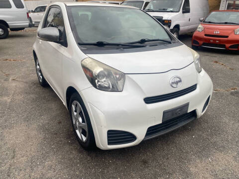 2014 Scion iQ