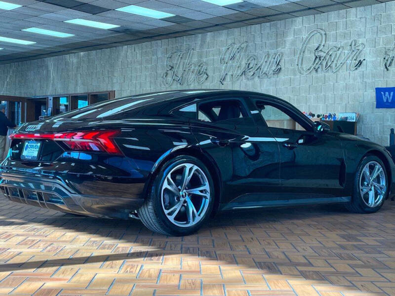 2023 Audi e-tron GT quattro Premium Plus