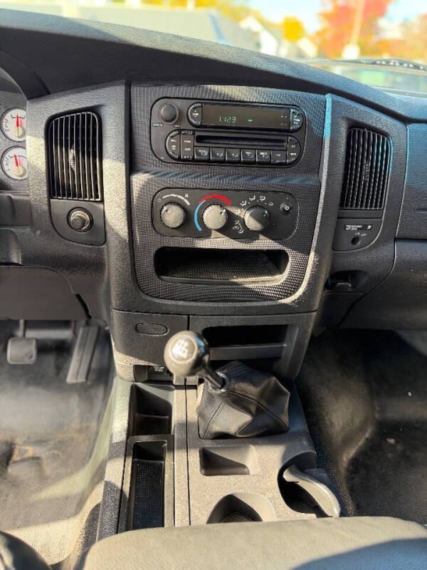 2005 Dodge Ram 1500 ST