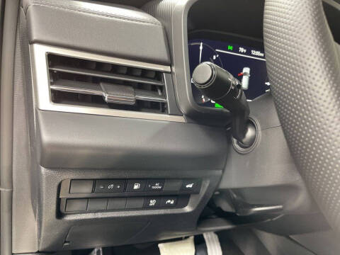 2026 Mitsubishi Outlander PHEV SEL