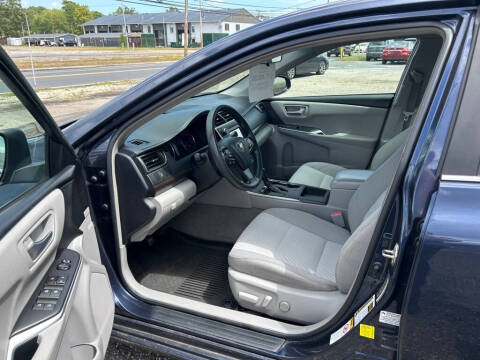 2017 Toyota Camry LE