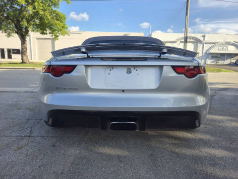 2018 Jaguar F-TYPE 296HP