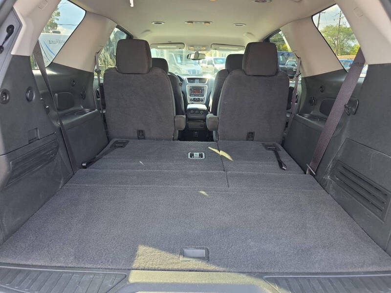 2015 GMC Acadia SLE-2